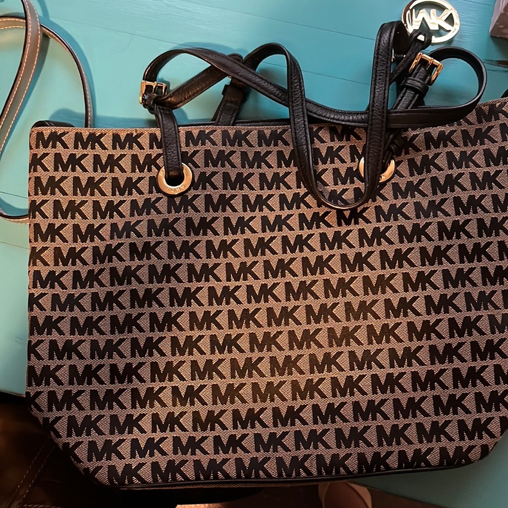 Michael Kors bag
